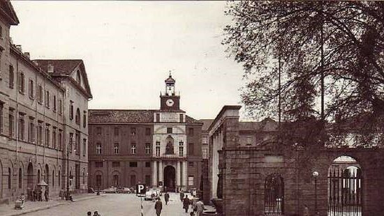 Immagine dell'ingresso dell'Università Cattolica